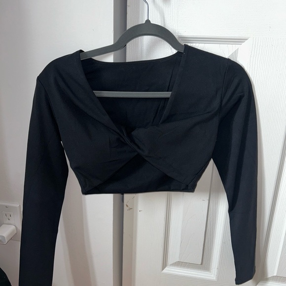 Amazon Tops - Black Long Sleeve Twist Top